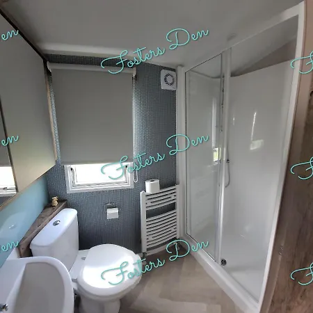 Q8 Ocean Edge Caravan Park Хейшем Экстерьер фото